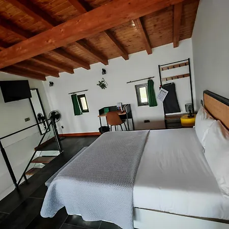 Walden By Gaiarooms Morille