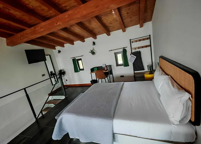 Walden By Gaiarooms Morille